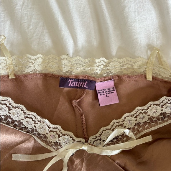 Vintage blush slip dress with pearls - Picture 6 of 7